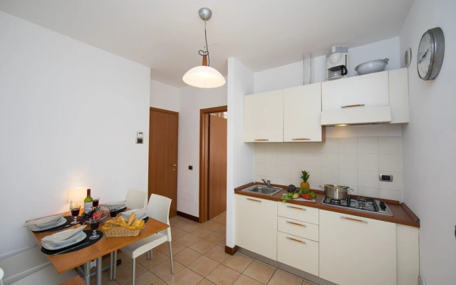 Porto Letizia Begonia 6