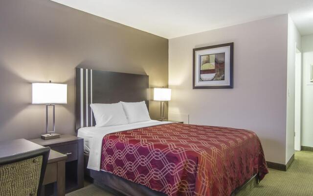 Econo Lodge Lethbridge