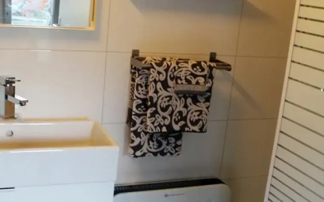 B&B Stratum