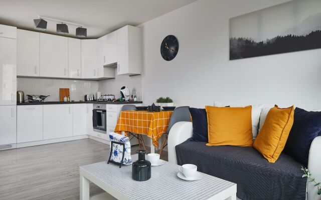 Srebrna Central Warsaw Apartment
