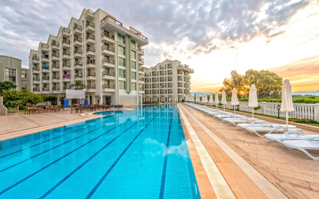 Royal Atlantis Spa & Resort