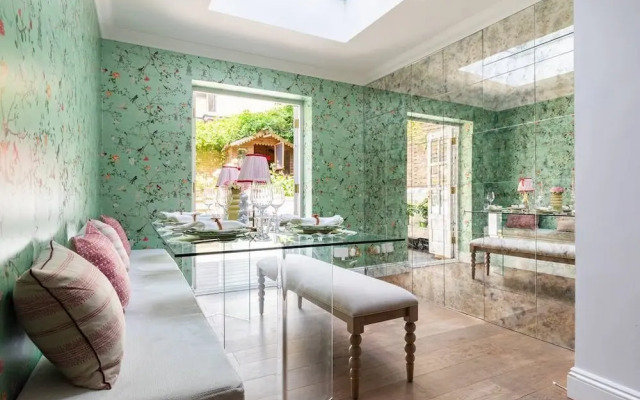 Westbourne Park Road Xvii by Onefinestay