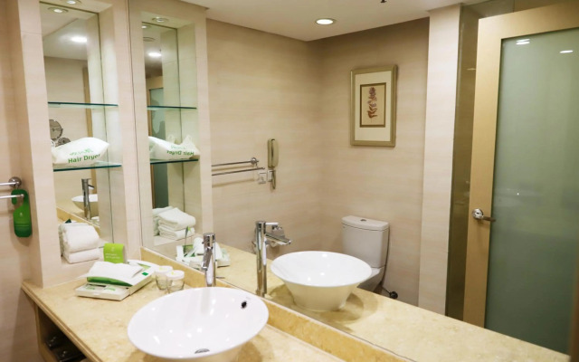 Qingdao  Parkview Holiday Hotel