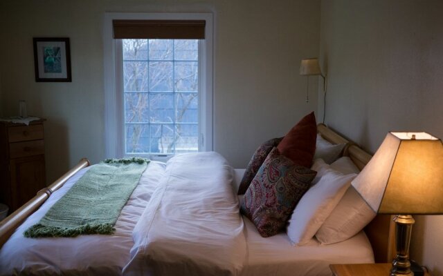 A Wildflower Inn Bed & Breakfast