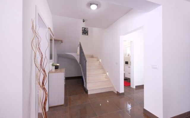 Villa Boscari Relaxing Villa at the end of Village