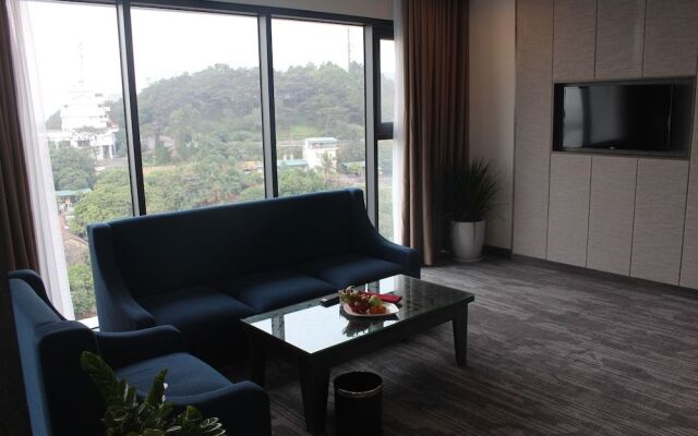Muong Thanh Grand Bai Chay Hotel