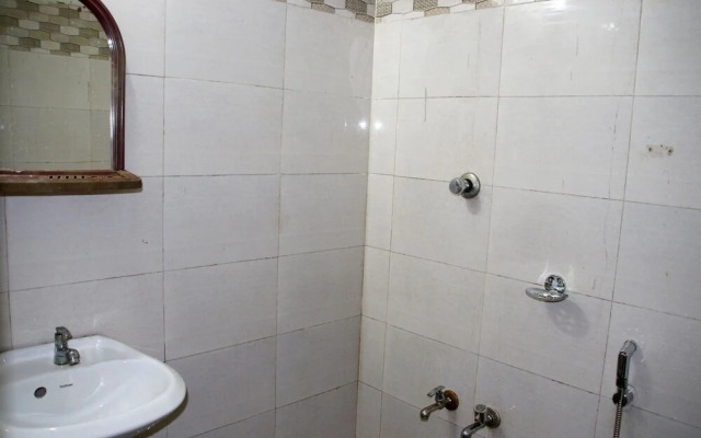 OYO 23423 Hotel Malabar Palace