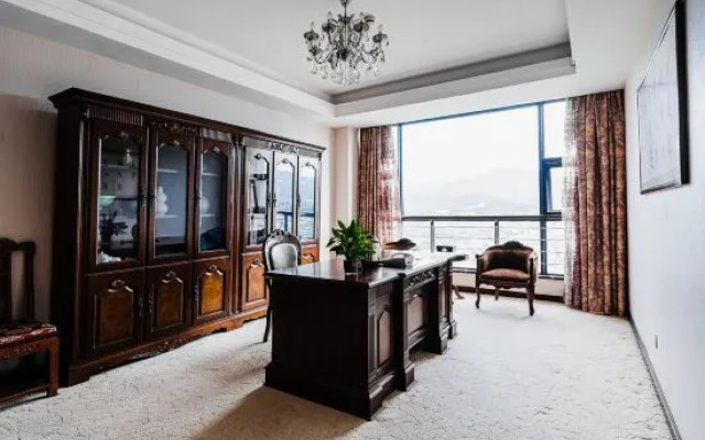 Yunhe Huangcheng International Hotel