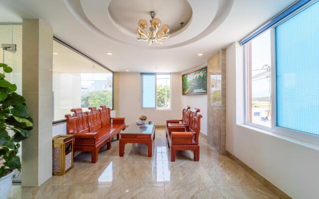 Capital O 215 An Duc Hotel Da Nang