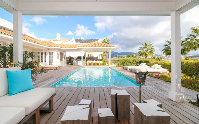 ATALAYA VILLA in Benahavís