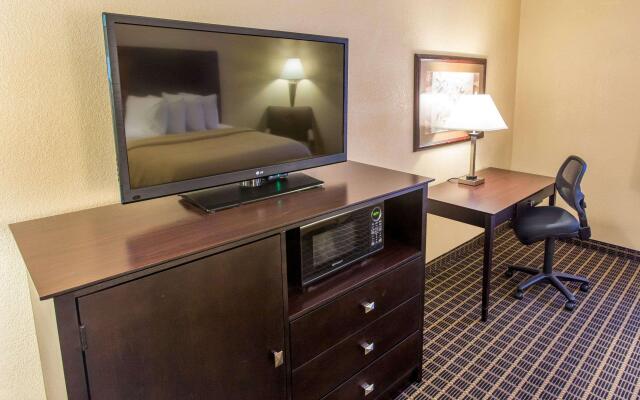 Quality Inn & Suites Big Rapids