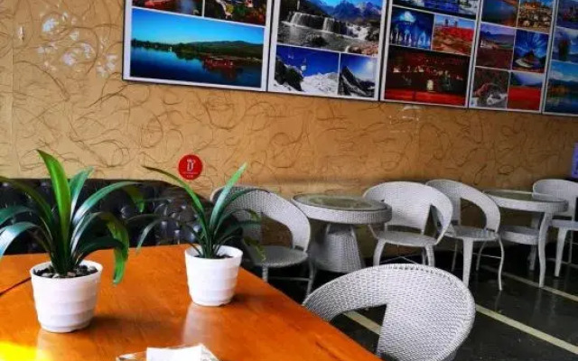 Domi Hotel