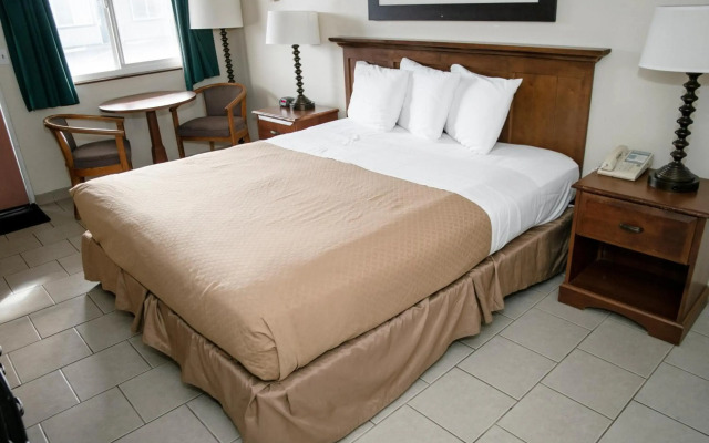 Pacific Inn