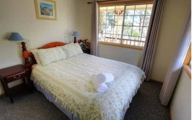 Accommodation Creek Cottages & Sundown View Suites