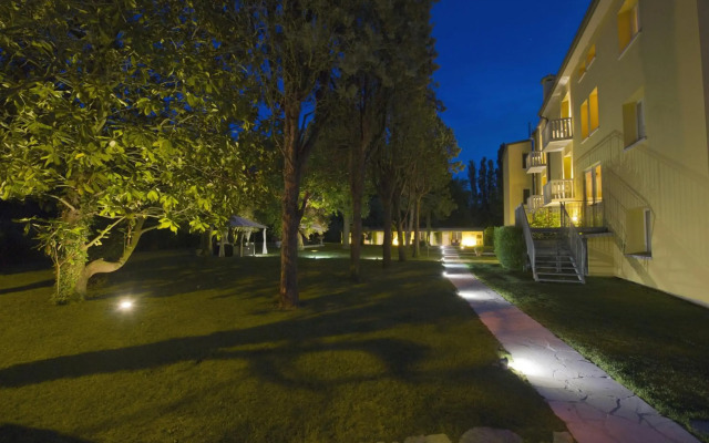 Viktoria Palace Hotel