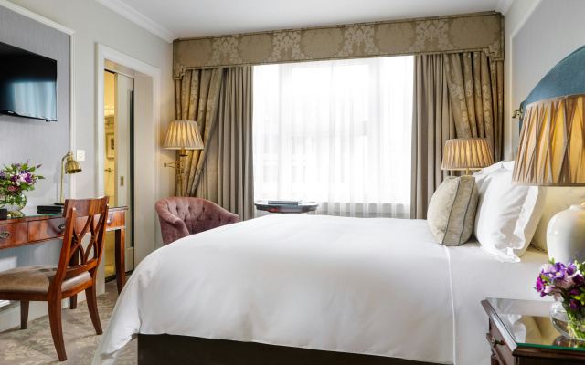 The Shelbourne, Autograph Collection