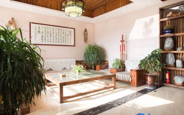 Mount Hua Hongchen Xiake Theme Hotel