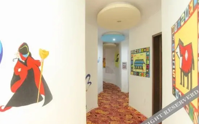 Weiluona Hotel