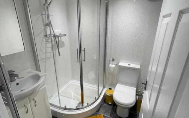 Balco Sherwood Studio (Adults Only)