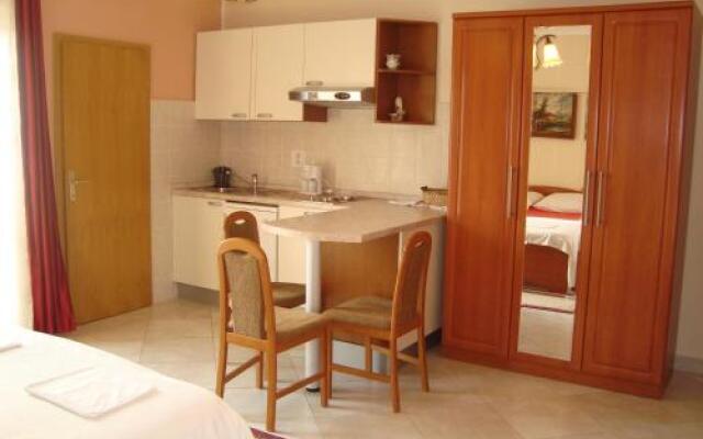 Studio Apartment in Omisalj