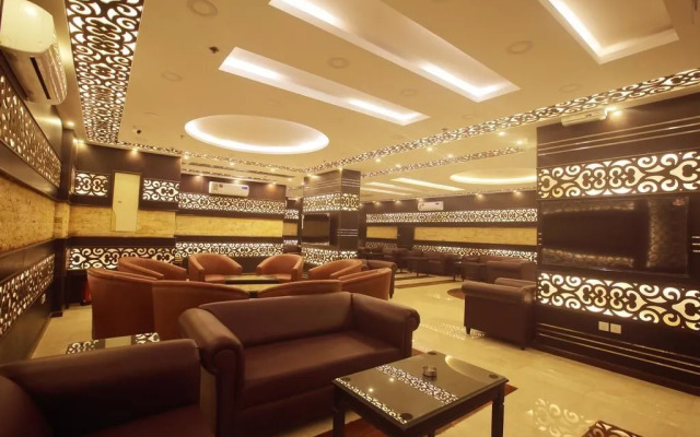 City Center Plaza Aparthotel