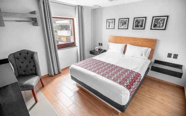 Six Hotel Guadalajara Expiatorio