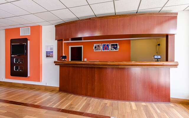 Motel 6 Staunton, VA