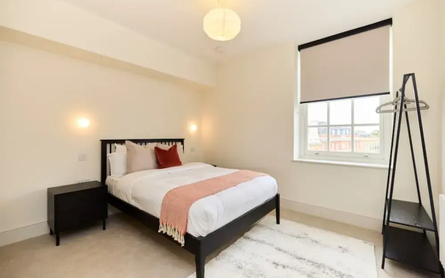 The East London Mile Hideaway - Bright 1bdr Flat