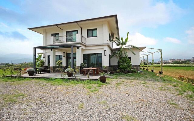 Taoyuan B&B
