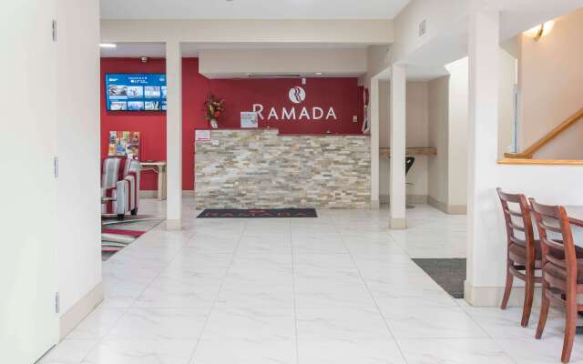 Ramada by Wyndham 100 Mile House