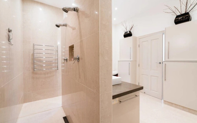 Live in Federation Style Luxury With Stunning Views