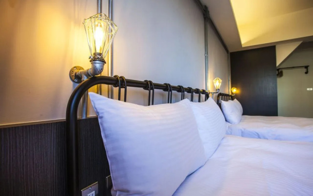 Taichung Loft Hostel - Yizhong