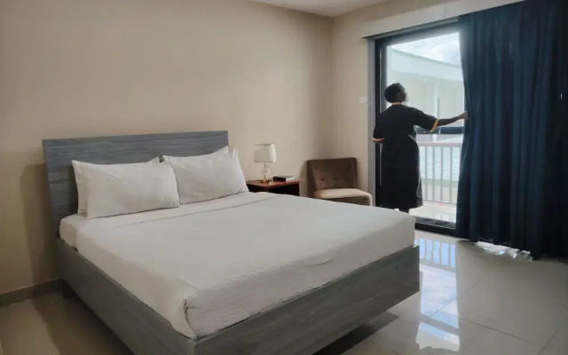 McRoyal Hotel