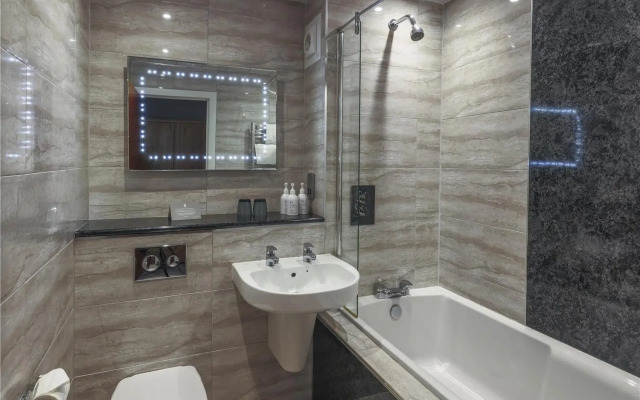 The Crooklands, BW Signature Collection