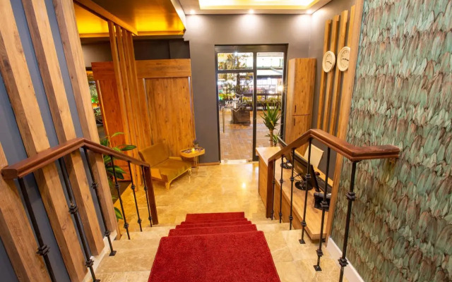 Alemeyn The Taksim Leons Hotel Cafe & Spa