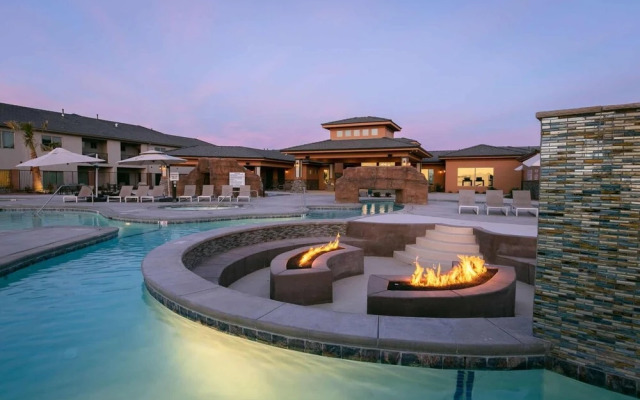 Zion's Paradise 6 Bedroom Townhouse