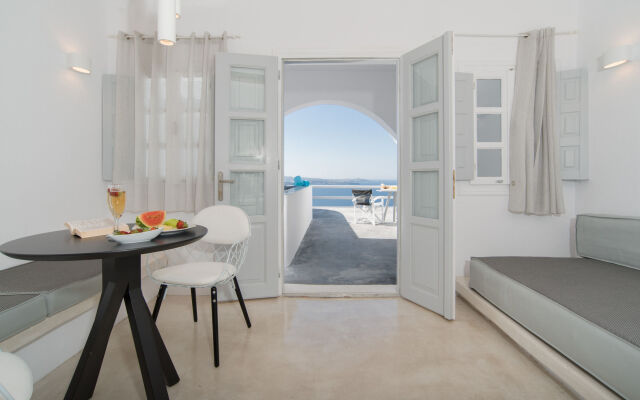 Oia Suites