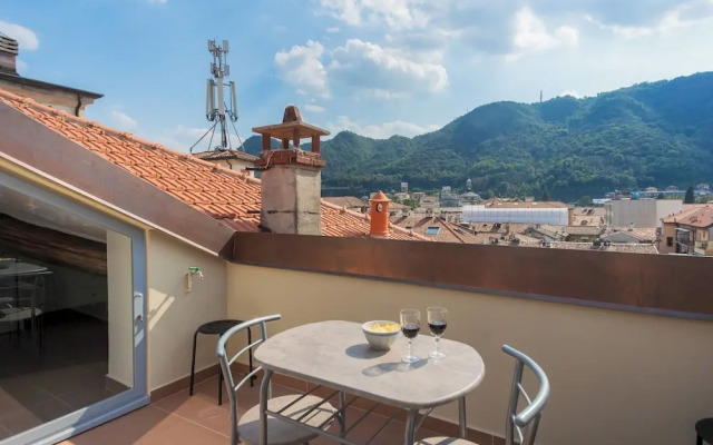 Rooftop Nest in Como City Center by Rent all Como