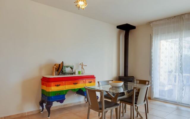 Quaint Holiday Home in Vilacolum With Swimming Pool