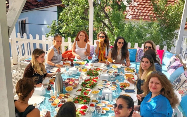 Aliya Konak - Köy Evi ve Lezzetleri