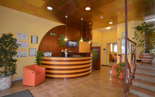 Pineda Aparthotel