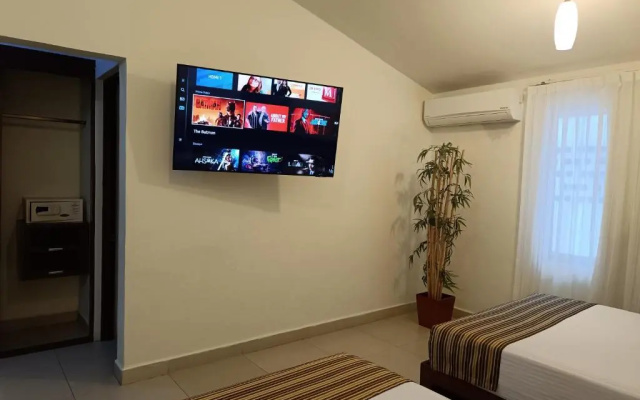 Grand City Hotel Cancun - Near Market 28
