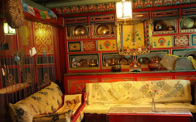 Ando Tibetan Inn