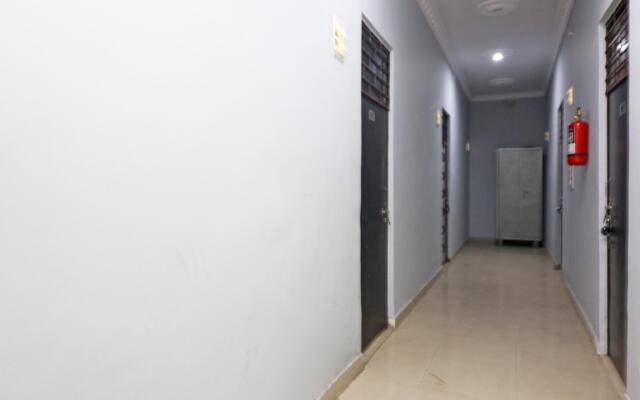 OYO 35725 Hotel Mulaqat