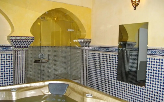 Hôtel la Tour Perrier