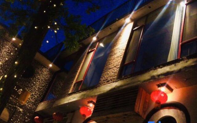 Lianshi Shanfang Guesthouse