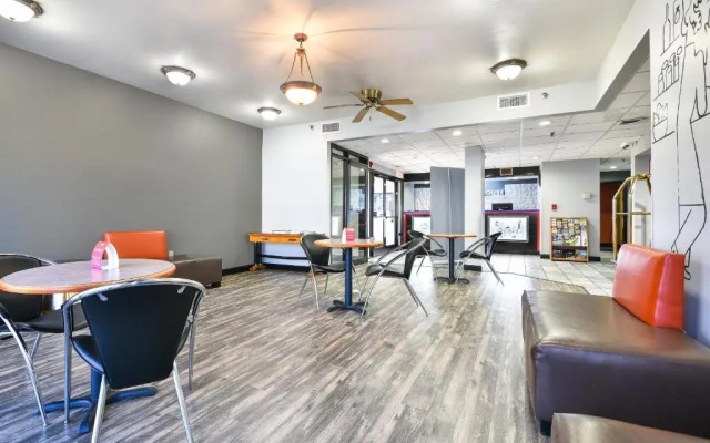 Cranbury Inn & Suites
