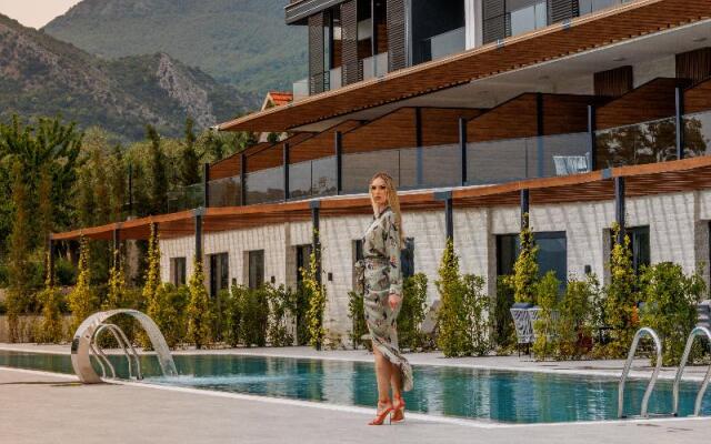 Montenegro Lodge