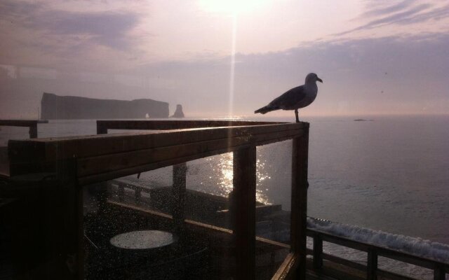 Hotel Motel Fleur De Lys