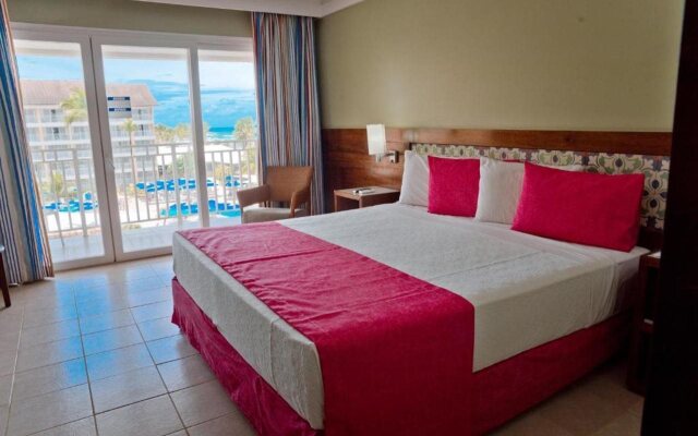 Gran Hotel Stella Maris Urban Resort & Conventions